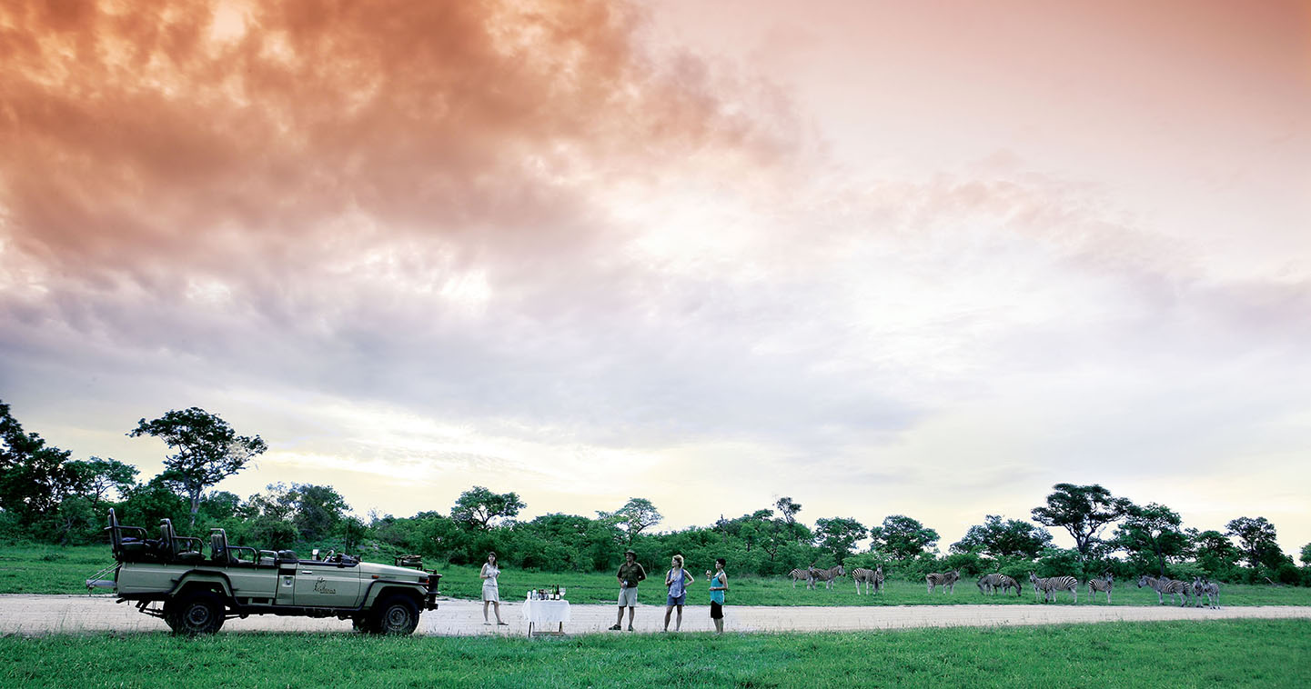 Game drive at Arathusa Safari Lodge