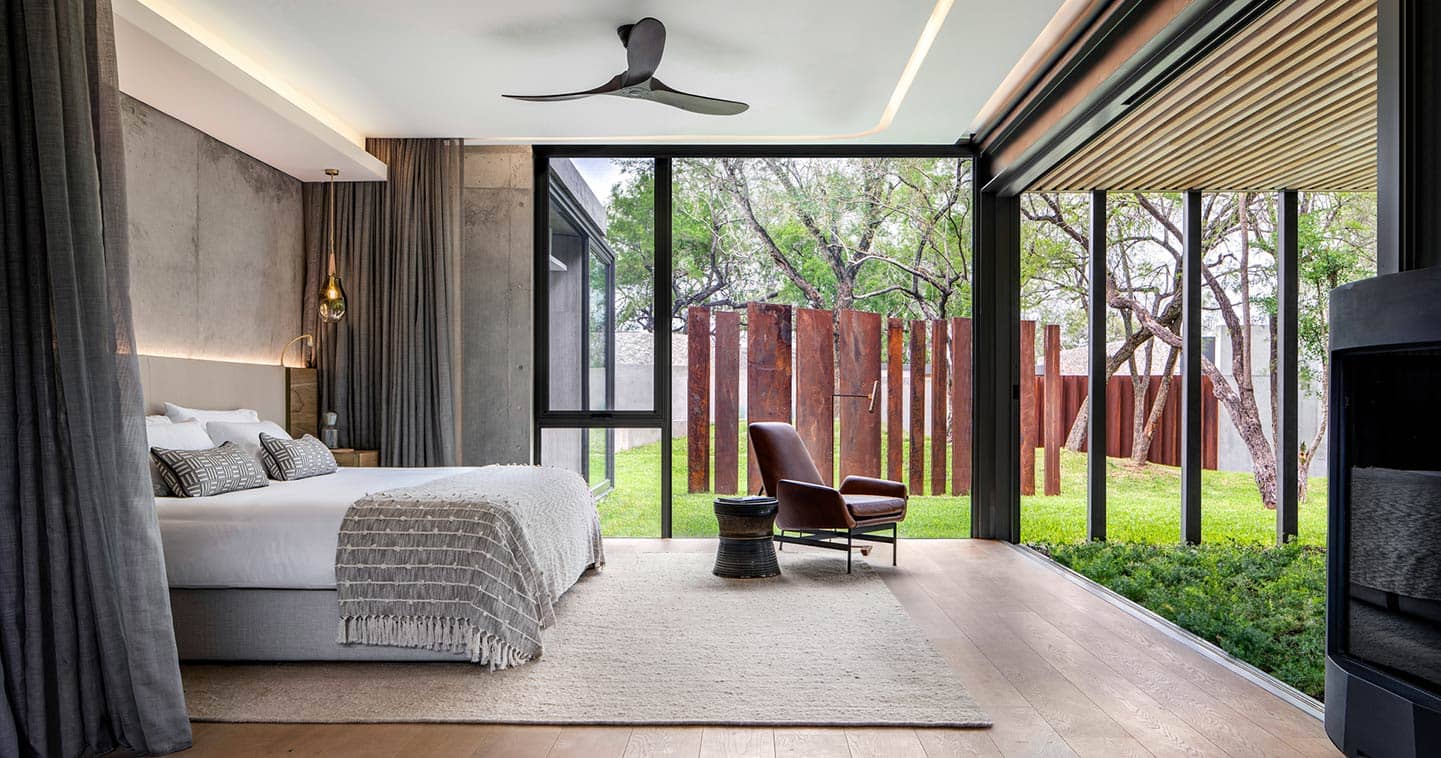 Bedroom at Cheetah Plains Lodge in Sabi Sands