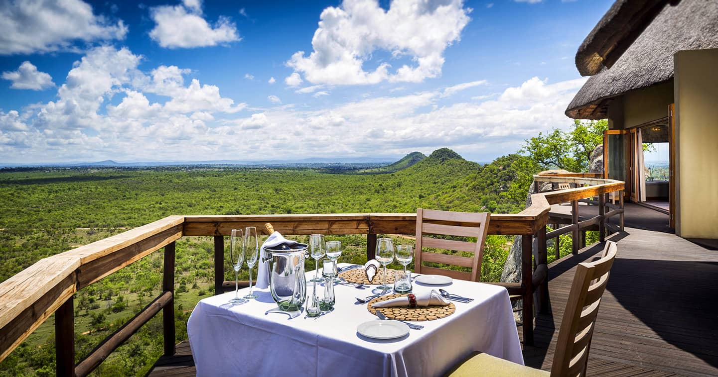 Enjoy an amzing food experience at Ulusaba Rock Lodge in Sabi Sands