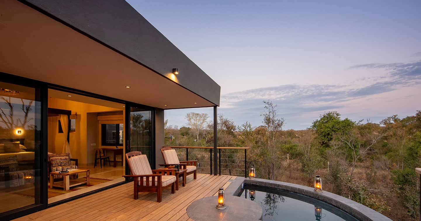 The exterior with plunge pool of a safari suite at Idube