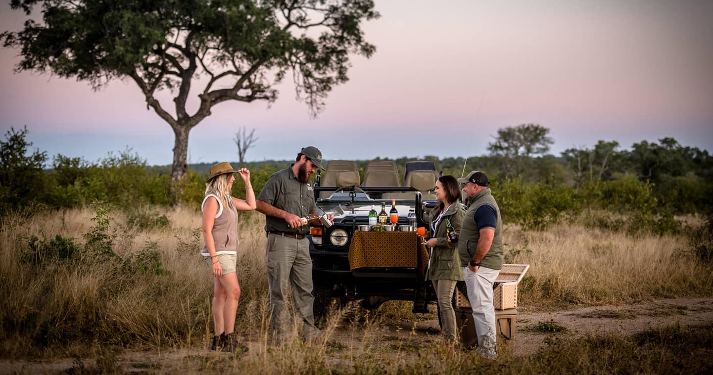 Safari game drive with Umkumbe Bush Lodge